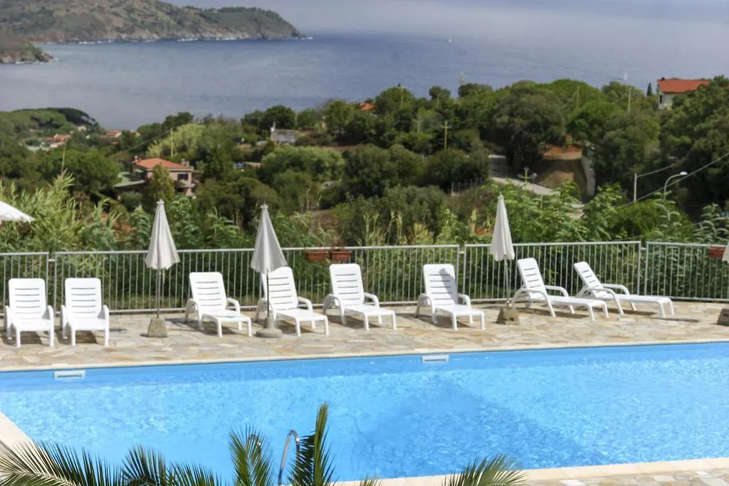 Monolocali Le Lecce Pool & Tennis Capoliveri