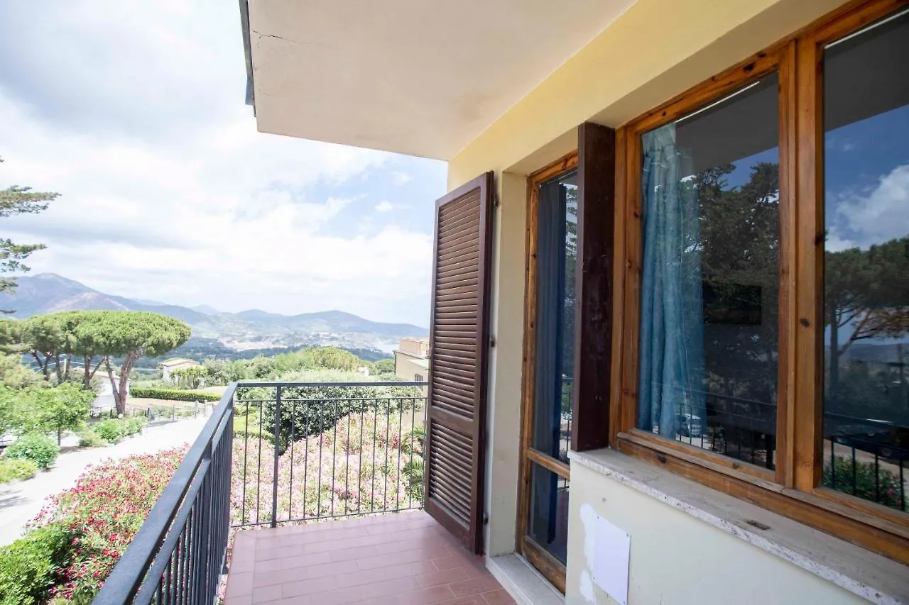 Monolocali Le Lecce Pool & Tennis Capoliveri  Apartment